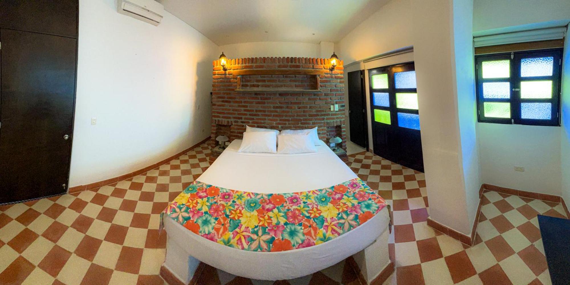 The Orange House Santa Marta Hotel Room photo